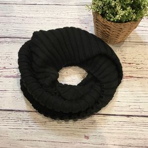 Knitted infinity scarf